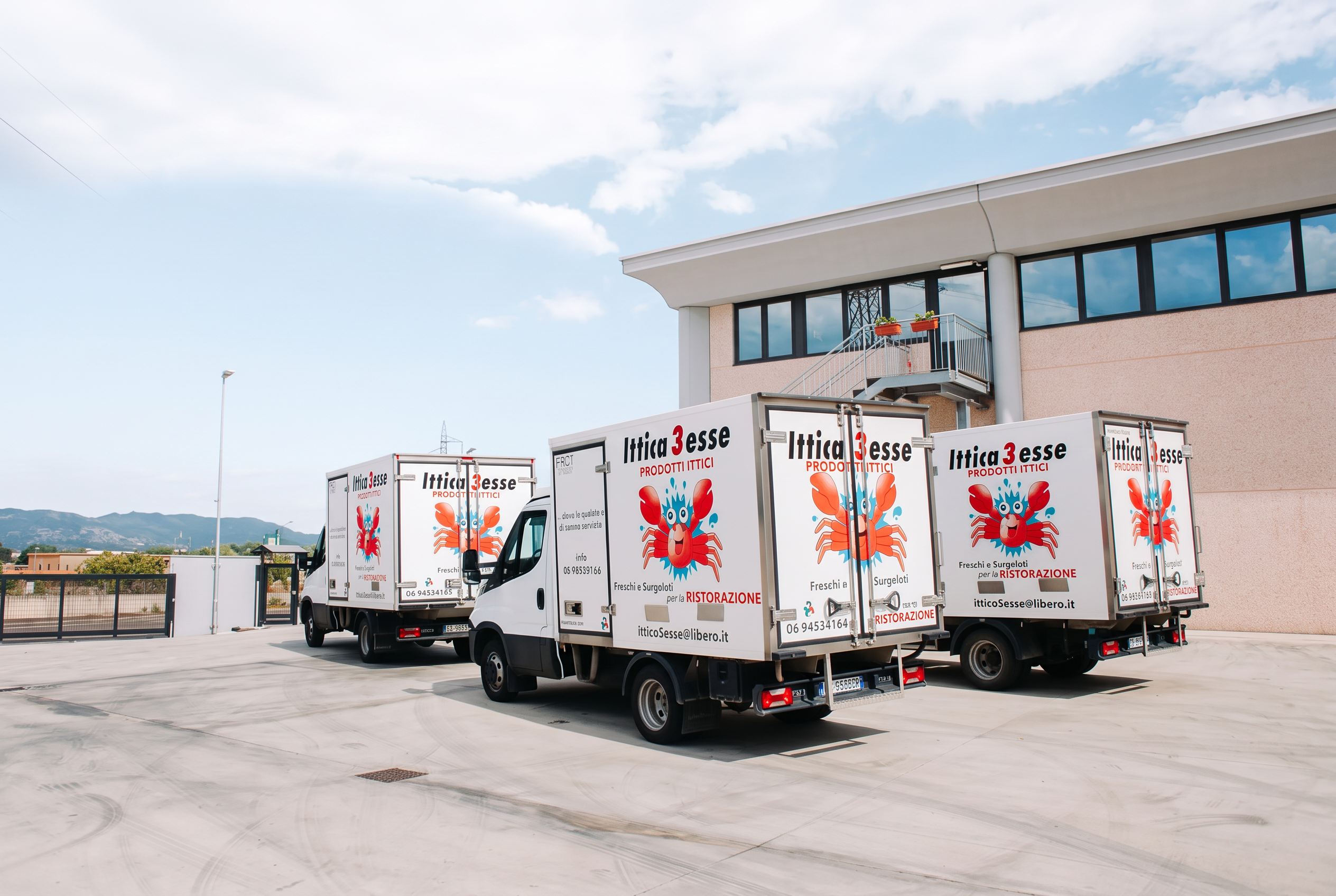 Flotta di camion refrigerati Ittica 3 Esse presso la sede